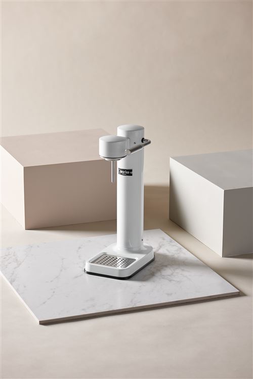 Machine à eau pétillante Aarke Carbonator 3 Blanc avec une bouteille PET incluse 4