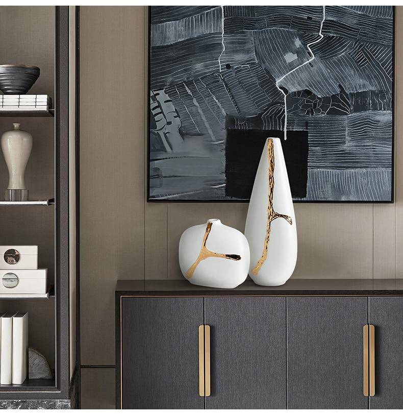 Vase design blanc au style abstrait doré xuan 2