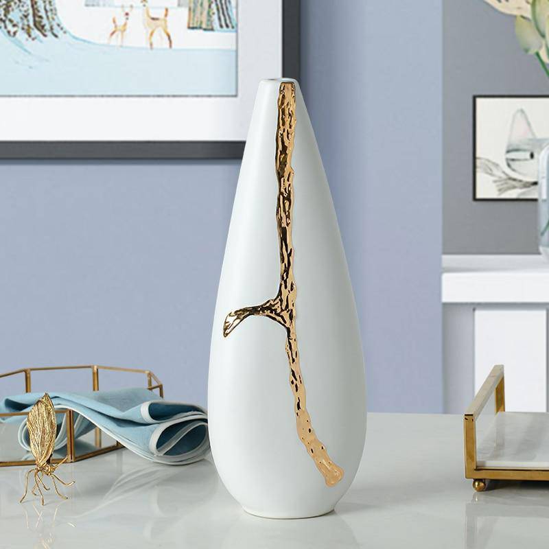 Vase design blanc au style abstrait doré xuan 3